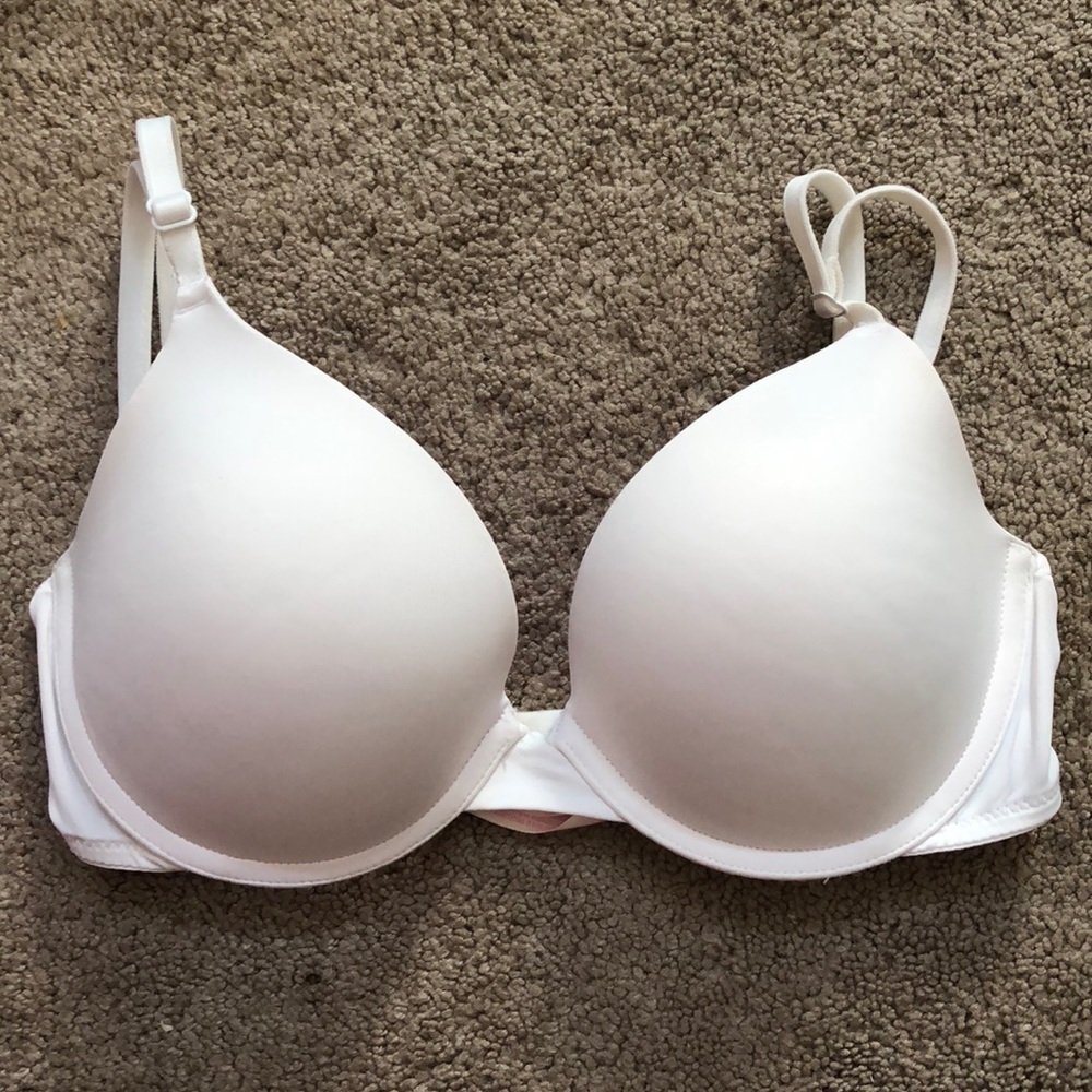 PINK Victoria’s Secret Wear Everywhere Push Up Bra